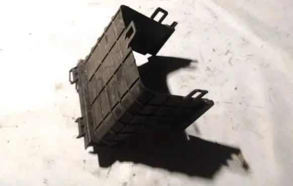 Skoda Superb B6 (3T) Battery box tray 3c0915336a