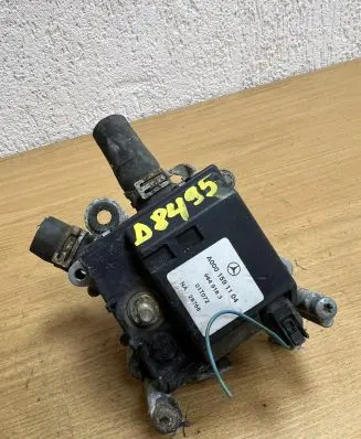 Mercedes-Benz E W210 Other control units/modules A0001591104 D8495
