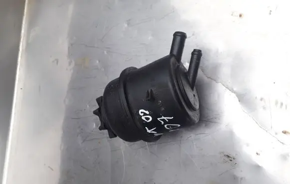 Opel Omega B2 Power steering fluid tank/reservoir