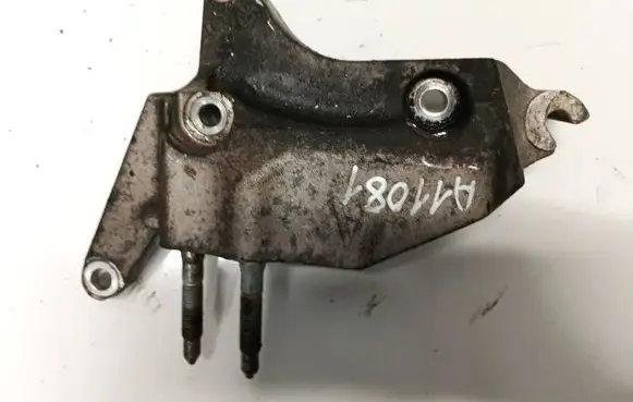 KIA Ceed Engine mounting bracket 