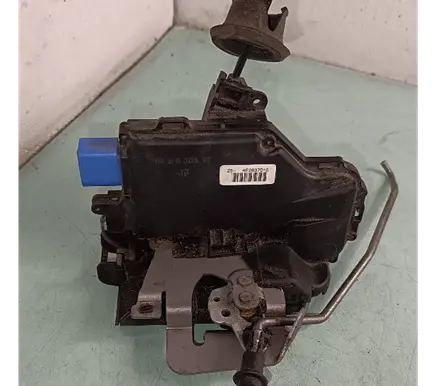 Audi A8 S8 D3 4E Front door lock 4E2837015