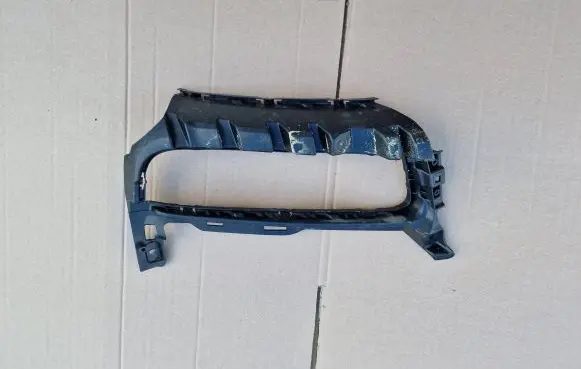 Audi e-tron Front bumper lower grill 85H807096 DNP5018