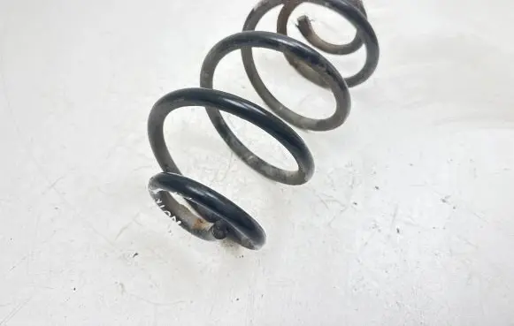 Nissan Note (E11) Rear coil spring