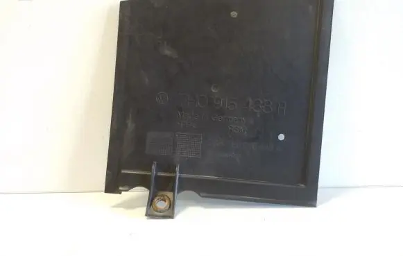 Volkswagen Transporter - Caravelle T5 Battery tray heat shield 7H0915438A