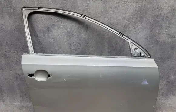 Volkswagen Jetta VI Front door NULL