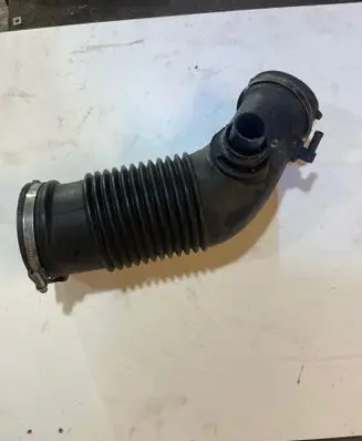 Audi A6 S6 C6 4F Air intake duct part 06E129629E