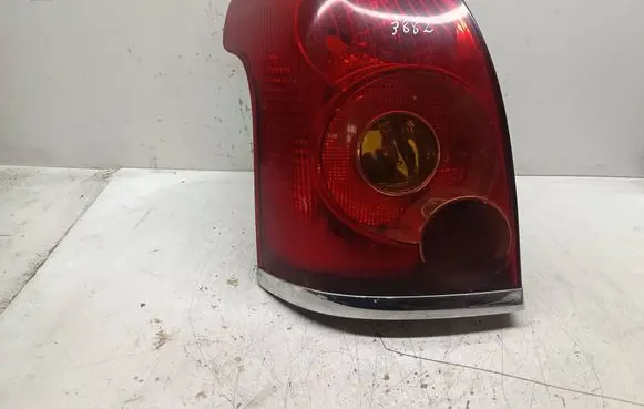 Toyota Avensis T250 Rear/tail lights RS1022801