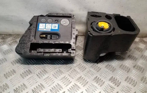 Opel Meriva B Tire air pump compressor 101000031