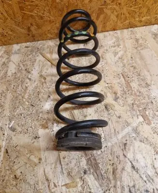Volkswagen Polo V 6R Rear coil spring