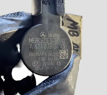 Mercedes-Benz E W211 Fuel main line pipe A6420700495 0632300391 0281002494