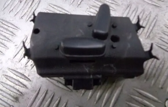 Chrysler Pacifica Seat control switch 0YD08TRMAB