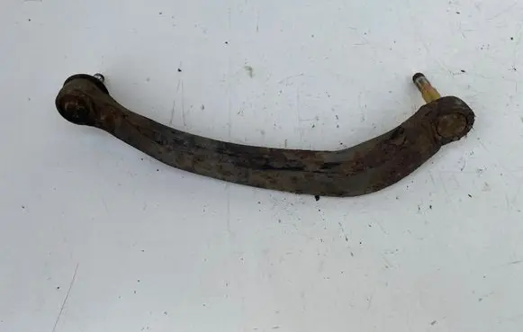 Nissan Primera Front lower control arm/wishbone 54525
