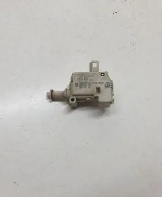 Fuel tank cap lock motor