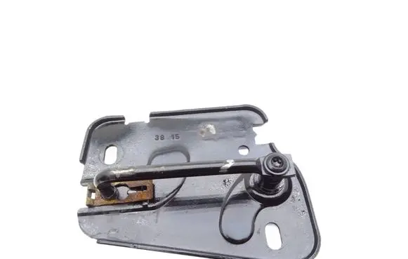Audi A3 S3 8V Engine bonnet/hood lock/latch loop/hook 8V0823186B