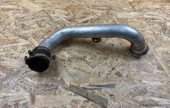 Mercedes-Benz GLC X253 C253 Intercooler hose/pipe A2760900837
