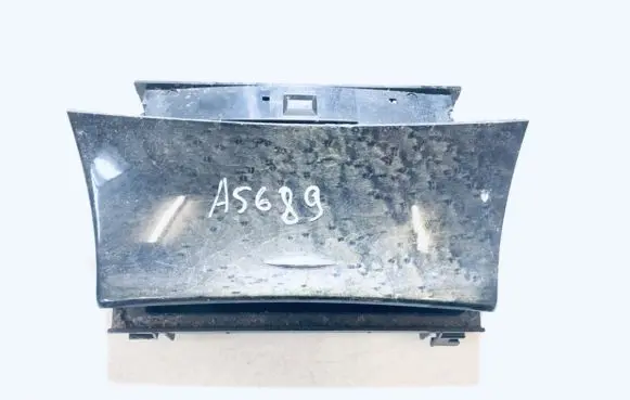 Mercedes-Benz E W211 Car ashtray a2118101330