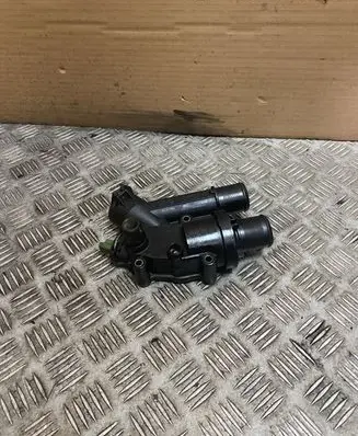 Land Rover Freelander 2 - LR2 Thermostat/thermostat housing M03002A150 9657182080