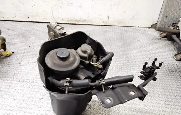 Subaru Forester SH Mechanical fuel pump 42072AG011