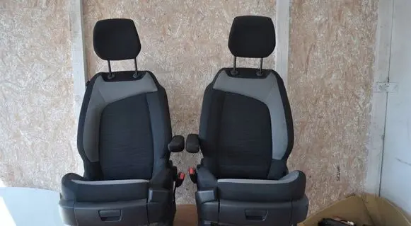 Citroen C4 II Picasso Front driver seat YOIPOJJJ