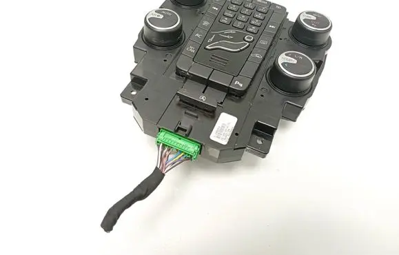 Volvo V40 Climate control unit 31398643 SN2100590641 26198199013