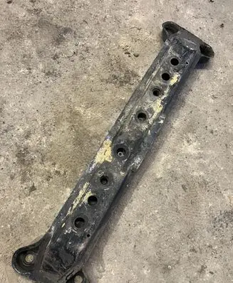Mitsubishi Pajero Gearbox mounting bracket
