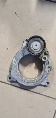 BMW 5 G30 G31 G38 Alternator belt tensioner 9005374