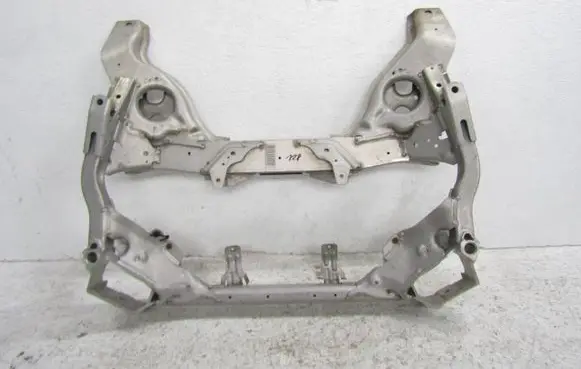 BMW 3 E90 E91 Front subframe 6785639