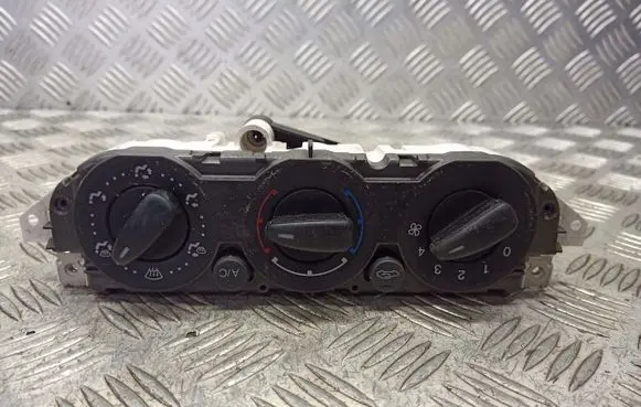 Ford Focus Interior fan control switch 3M5T-19980-AD