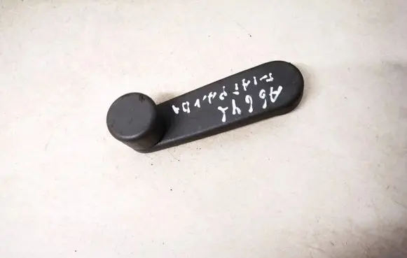 Fiat Panda II Front door window winding handle c390
