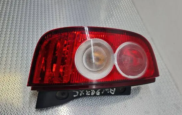 Nissan Micra Rear/tail lights 04072