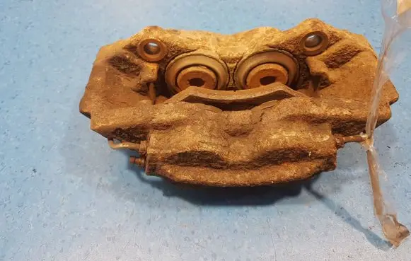 Iveco Daily 3rd gen Front brake caliper