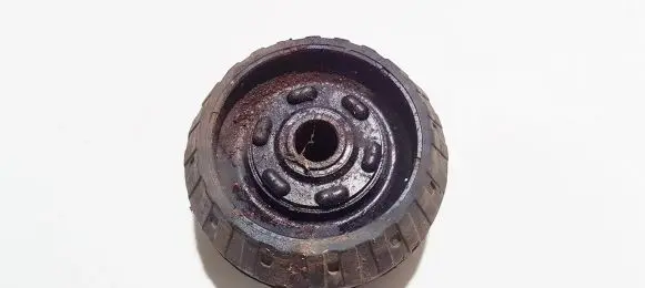 Coil spring mount