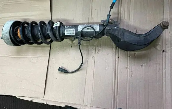 BMW X5 F15 Front shock absorber with coil spring 6875084 10541310