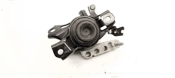 Engine mount bracket