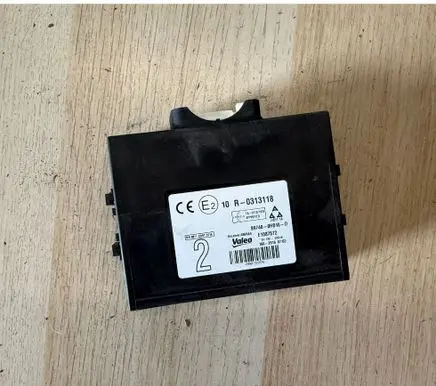 Peugeot 108 Door central lock control unit/module 897400H040D