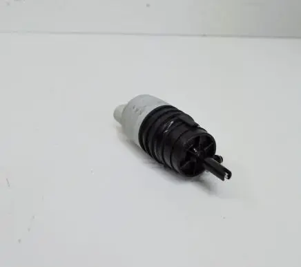 BMW 3 F30 F35 F31 Windscreen/windshield washer pump 7298309