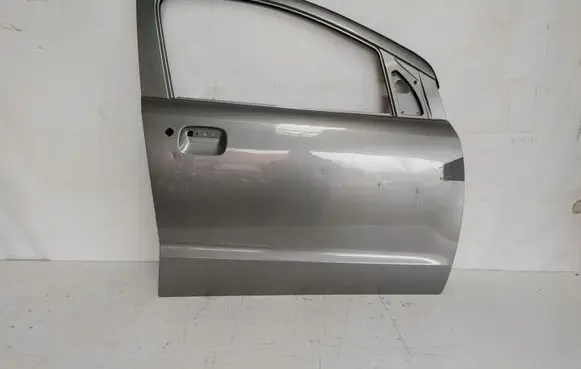 Mitsubishi Space Star Front door