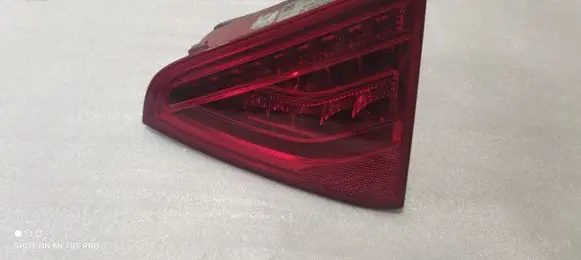 Tailgate rear/tail lights