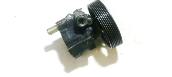 Nissan Primera Power steering pump 067245
