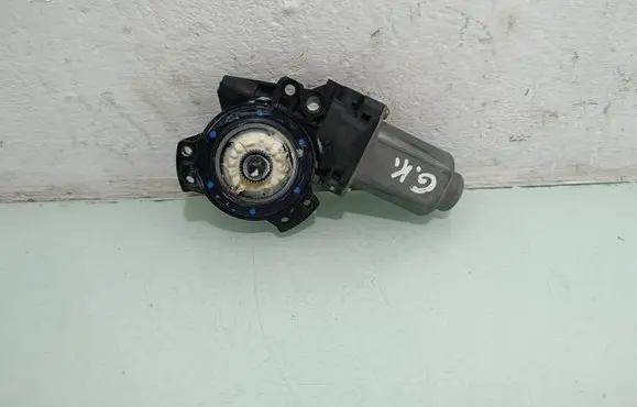 Hyundai Santa Fe Rear door window regulator motor 400909