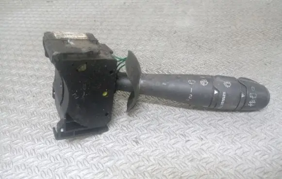Renault Laguna II Wiper control stalk 8200328896