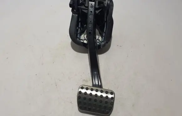 Mercedes-Benz C W206 Brake pedal A2062901100