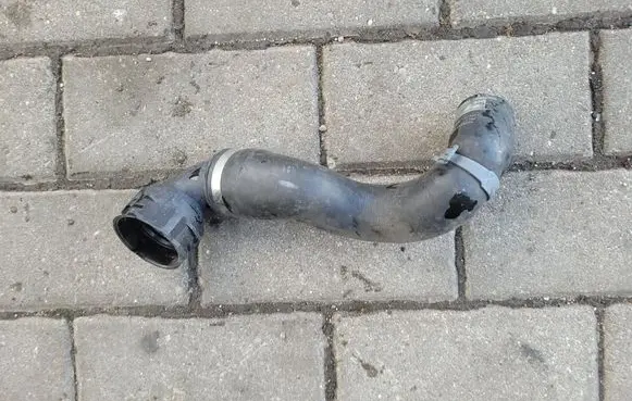 Audi A6 S6 C7 4G Engine coolant pipe/hose 4G0122293M