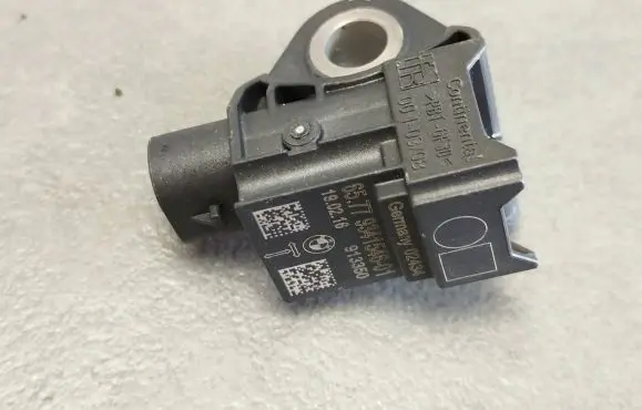 BMW 7 G11 G12 Airbag deployment crash/impact sensor 9341546 913350