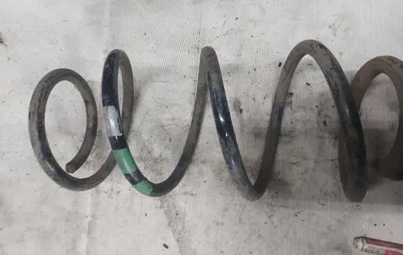 Renault Espace - Grand espace IV Front coil spring rubber mount 