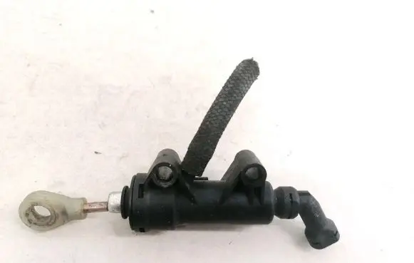 BMW 5 E60 E61 Clutch master cylinder 21526762081 21.52-6762081