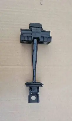 Volkswagen Golf VII Loading door check strap stopper 5G4839249A