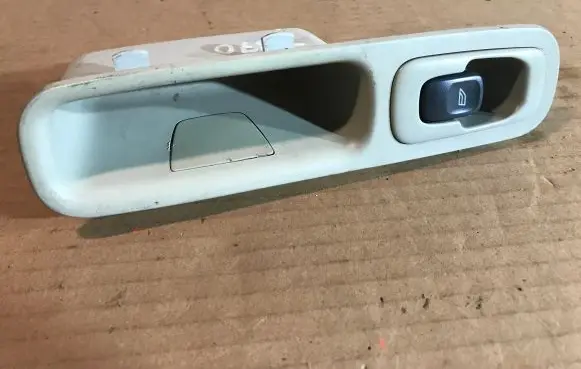 Volvo S80 Electric window control switch 9476697 98W433