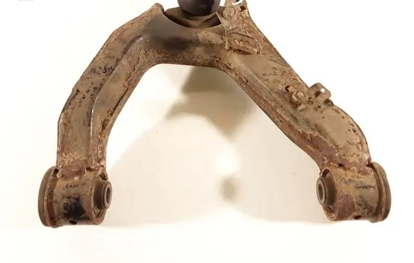 Mitsubishi Pajero Front lower control arm/wishbone