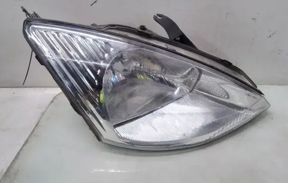 Ford Focus Headlight/headlamp